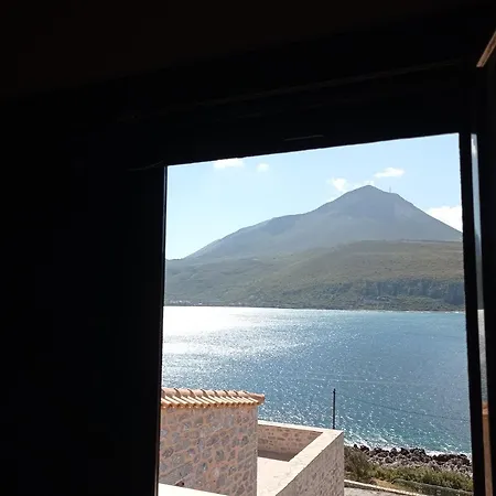 Mani Blue Tower * Oítilon