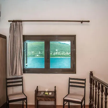 Mani Blue Tower Apartment *